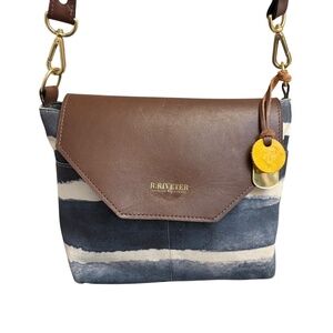 R. Riveter my horizons messenger crossbody bag